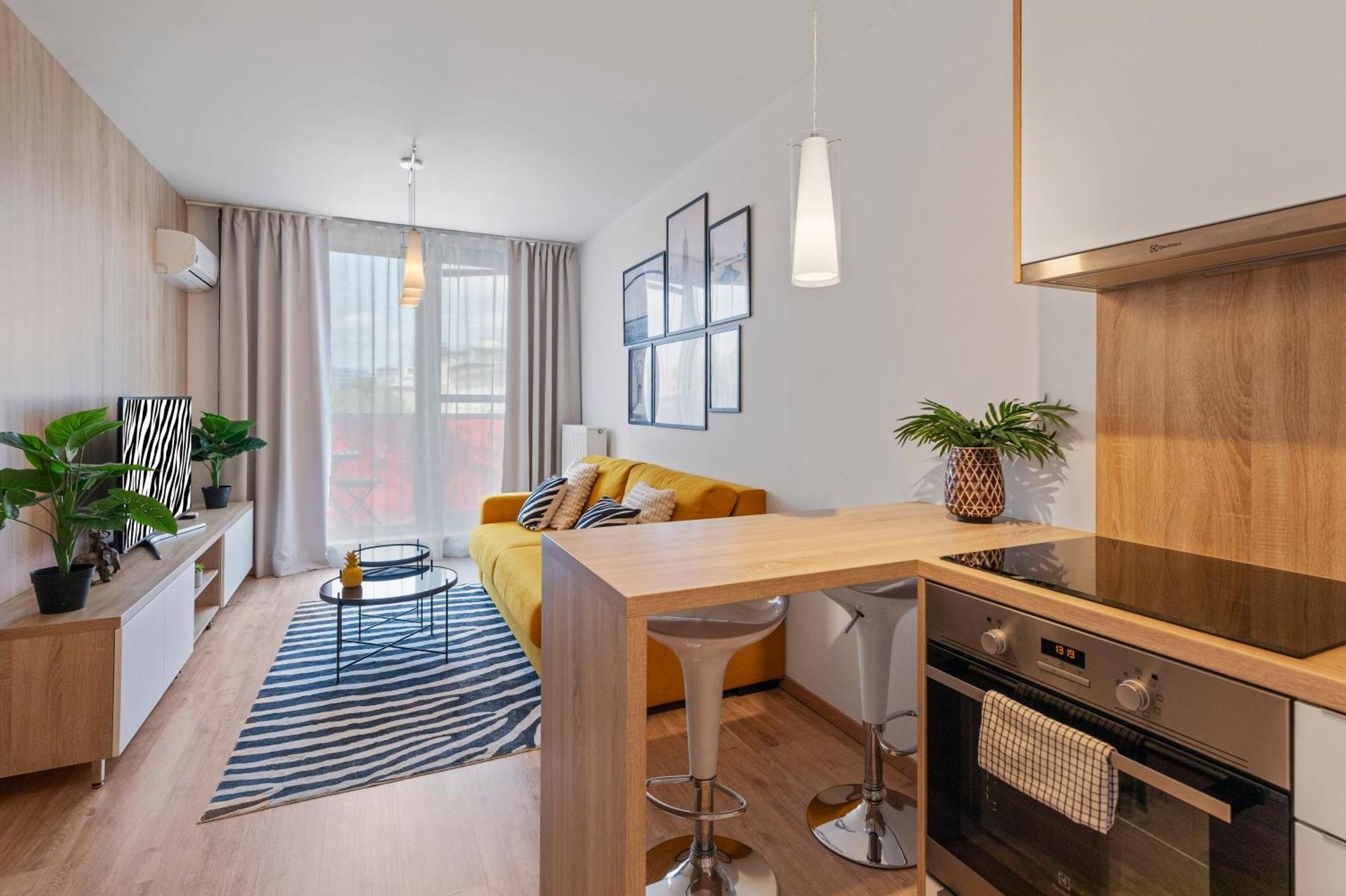 Lam Safari - Balcony - Ac - Free Parking Lägenhet Bratislava Exteriör bild